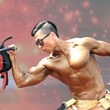 VIDEO: Bodybuilding in South Korea, sightseeing in Hong Kong: World in Photos, Sept. 11