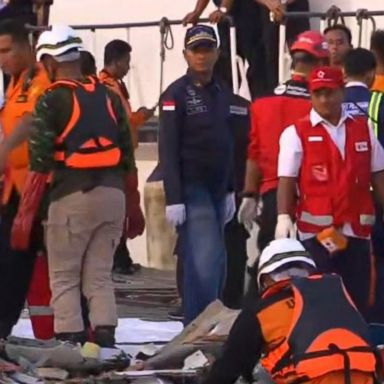 VIDEO: Indonesia Lion Air flight crashes into ocean shortly after takeoff