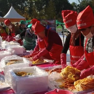 VIDEO: South Korea's kimchi festival