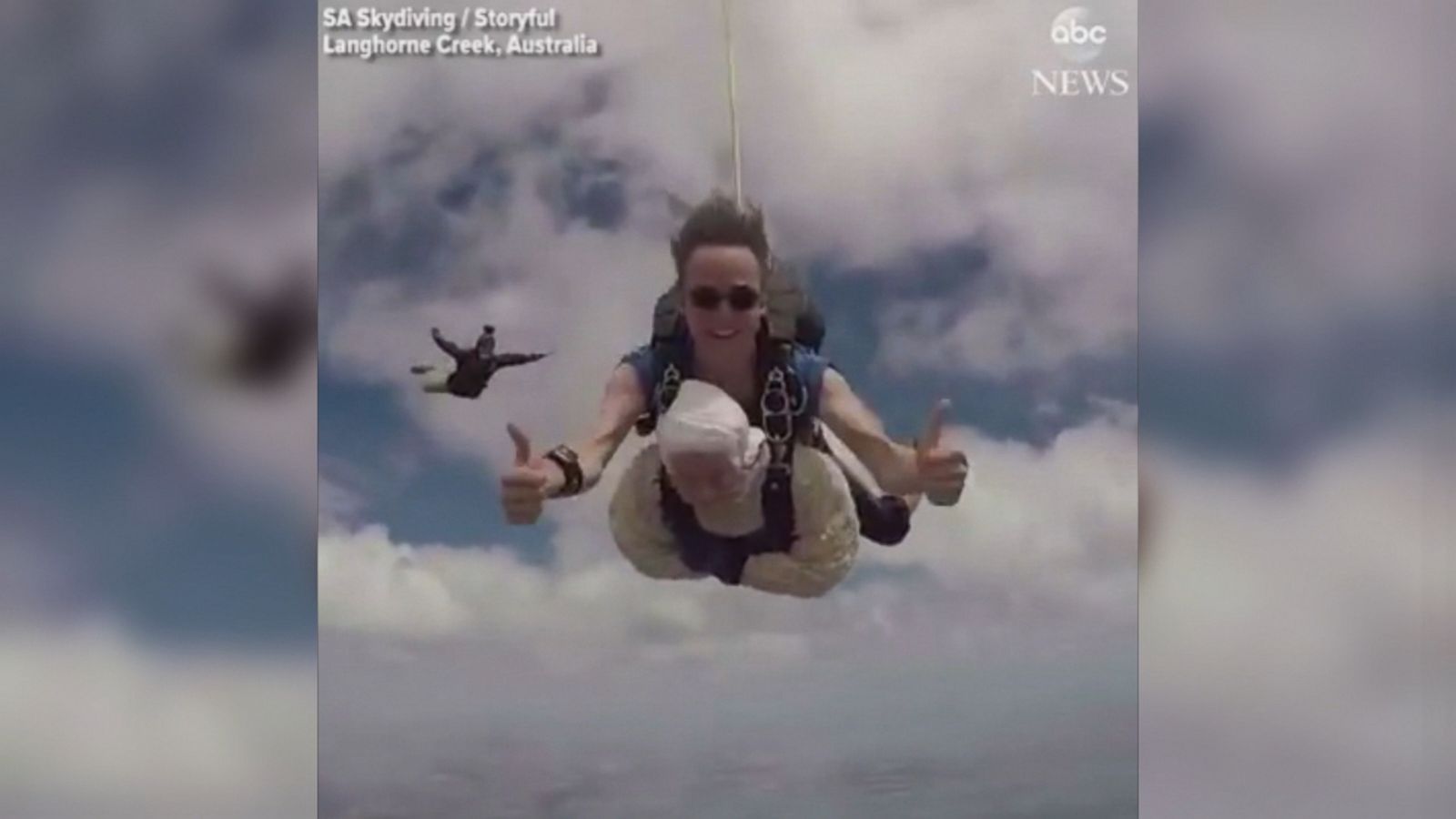 102 Year Old Woman Becomes Oldest Skydiver In The World Good Morning