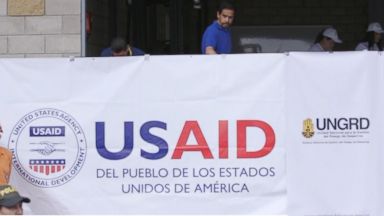 doctors demand humanitarian aid be allowed into venezuela video cursive chinese doctors note