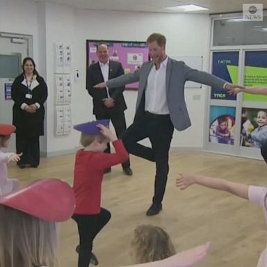 VIDEO: Prince Harry tries ballet