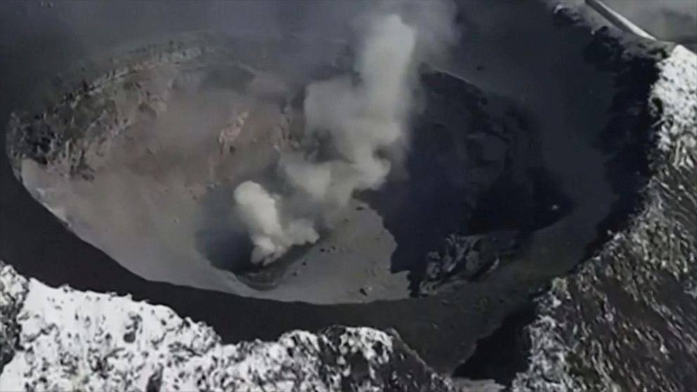 Crater inside volcano explodes, spews ash onto Mexico City Video - ABC News