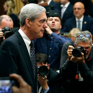 VIDEO: World in Photos: Mueller testifies, Puerto Rico protests, heat wave