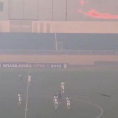 VIDEO: Brazil soccer match interrupted by smoke from wildfire