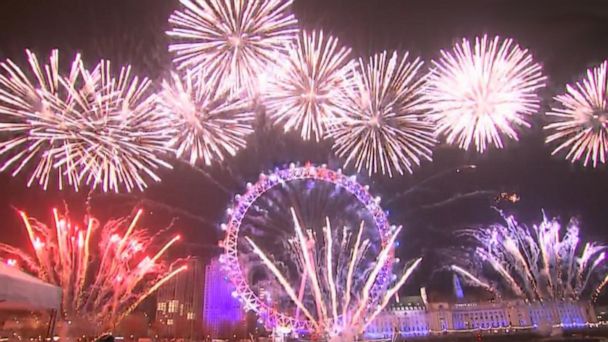 Video Fireworks Shine Bright Over United Kingdom Abc News