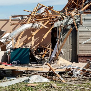 VIDEO: Tornados, coronavirus nurses hailed, Easter Sunday: The Week in Pictures