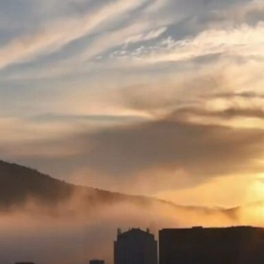 Time-lapse shows blanket of dense fog Australia