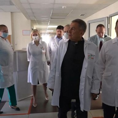 VIDEO: Russian doctors threatened by authorities as COVID spreads