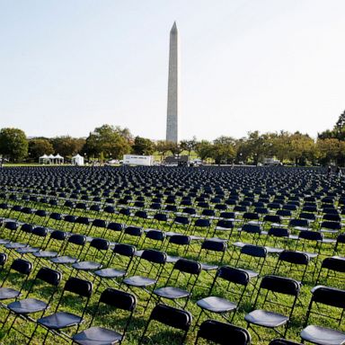 VIDEO: COVID-19 memorial, aquarium and Utah salt flats: World in Photos, Oct. 5