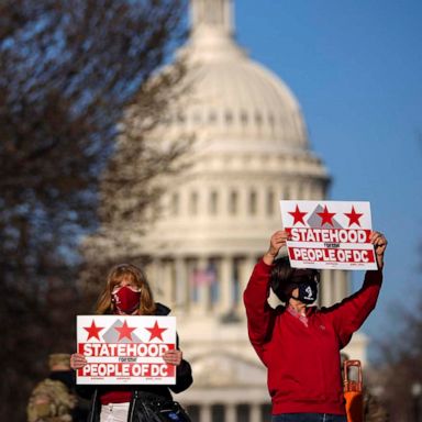 VIDEO: DC statehood rally, Icelandic volcano, border crisis: World in Photos, March 22