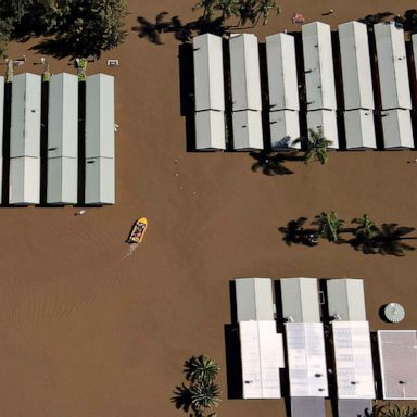 VIDEO: Australia floods, Asylum seekers, Boulder attack: Week in Photos