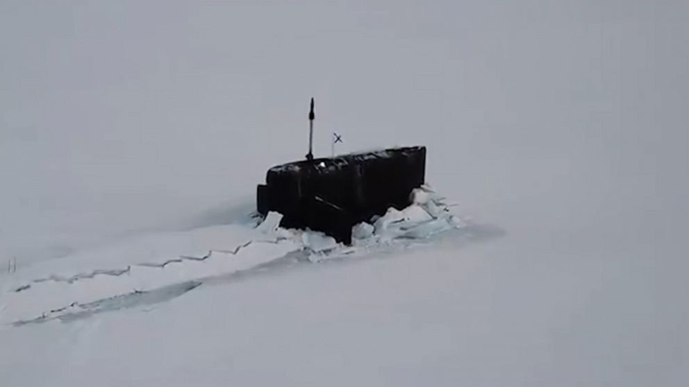 Russian Sub Safe After North Pole Plunge - CBS News