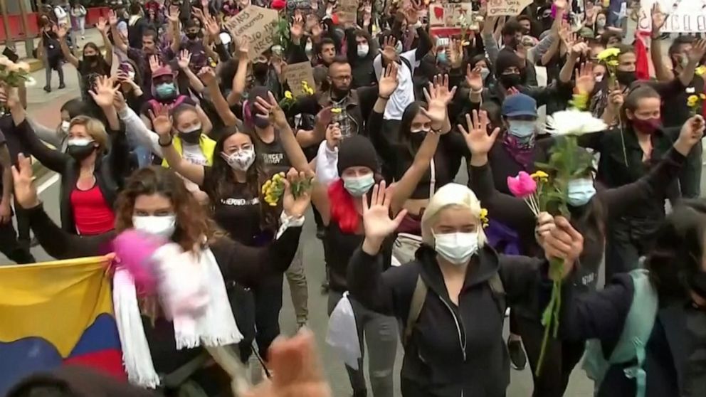 Video Deadly Protests In Colombia Explained Abc News 