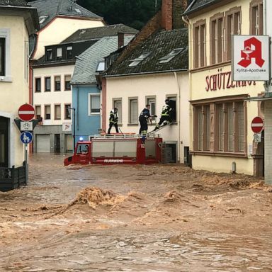 VIDEO: Deadly flooding in Germany, Olivia Rodrigo visits the White House: World in Photos, July 15