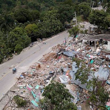 VIDEO: Haiti struggles, school opens, Afghans flee the Taliban: World in Photos, Aug. 19