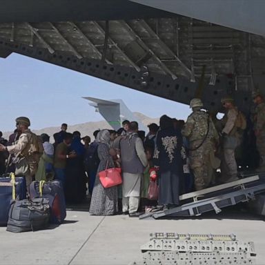 VIDEO: ABC News Live: 10,000 people awaiting flights out of Kabul airport