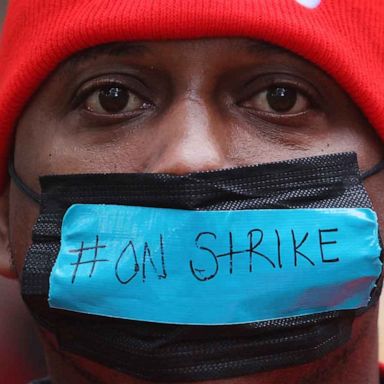 VIDEO: McDonald’s workers strike, Sudan coup and Zuma in court: World in Photos, Oct. 29