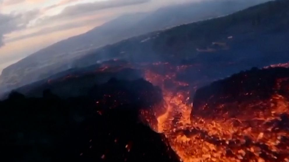 Video Drone Sweeps Over Sizzling Lava Stream - ABC News