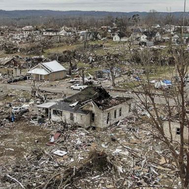 VIDEO: Tornadoes in the Midwest, 800K US COVID deaths: Week in Photos