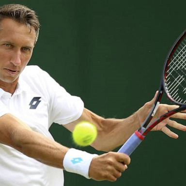 VIDEO: Former Ukraine professional tennis player on front lines of war