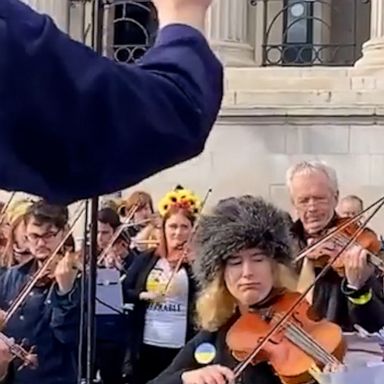 Musicians played the Ukrainian national anthem in front of the National Portrait Gallery in London's Trafalgar Square amid a rally in support of Ukraine.