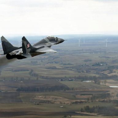 VIDEO: Poland, Pentagon at odds over fighter jets to Ukraine