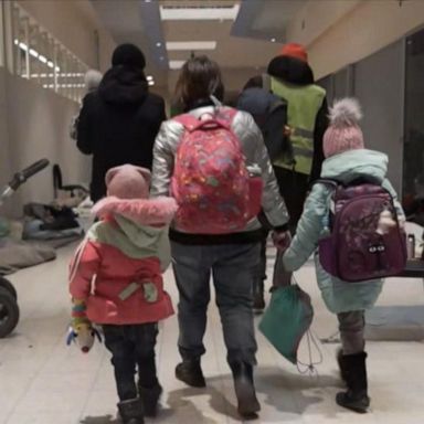 VIDEO: Ukrainian refugee count nears 3 million 