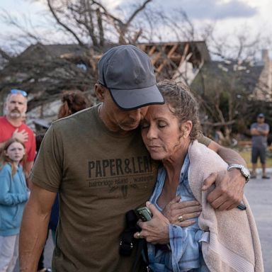 VIDEO: A Texas tornado, a plane crash and cherry blossoms bloom: World in Photos, March 22