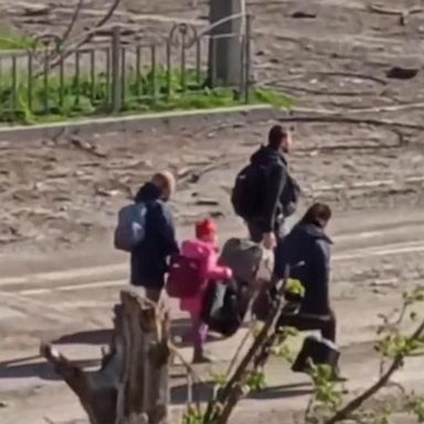 VIDEO: At least 100 Ukrainians have been evacuated from Mariupol steel plant