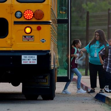 VIDEO: Uvalde new school year, red pandas and California fire: World in Photos, Sept. 6