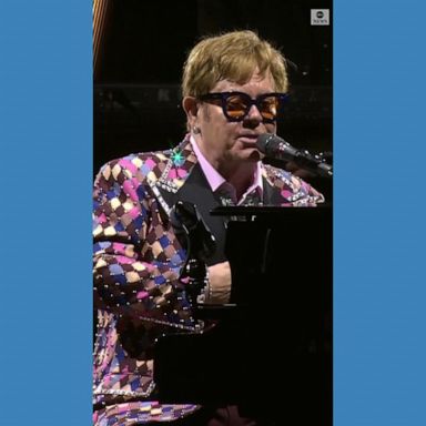 VIDEO: Elton John pays tribute to Queen Elizabeth II at Toronto concert