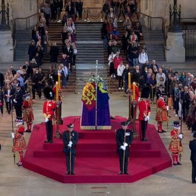 VIDEO: Mourners wait days in line to pay respects to Queen Elizabeth 