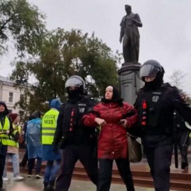 VIDEO: Hundreds of people arrested in Russia for protesting new military draft