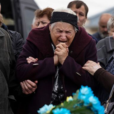 VIDEO: War continues in Ukraine, school shooting, fall colors: Week in Photos