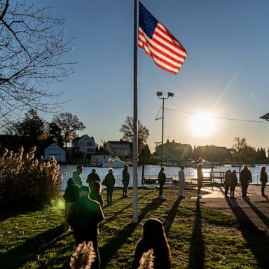 VIDEO: Election Day, 'blood moon' and floods : World in Photos, Nov. 8