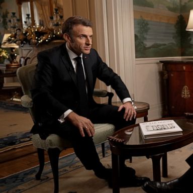 PHOTO: VIDEO: Macron believes negotiation with Putin still 'possible' to end Russia's invasion