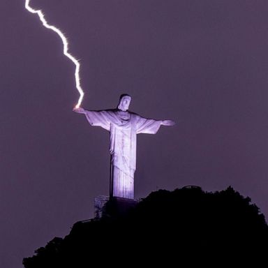 VIDEO: Lightning in Brazil, Biden in Poland, soldiers’ graves in Ukraine: World in Photos, Feb. 22