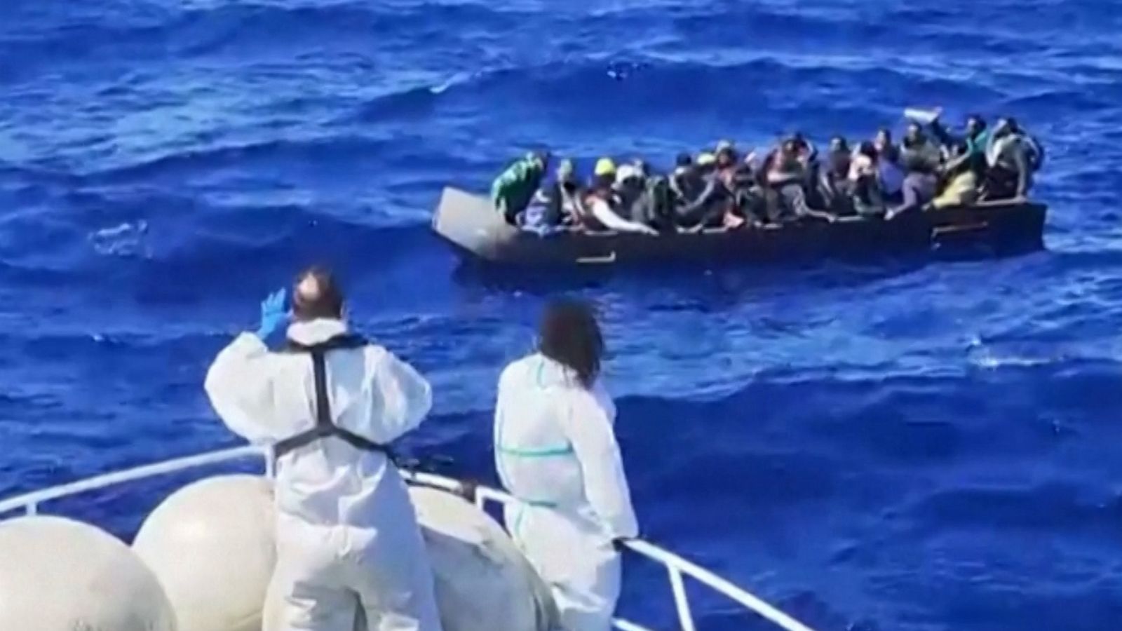 Authorities try to rescue 1,200 migrants after boats go adrift - Good ...