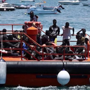 VIDEO: Rescue operations underway for 4 sunken boats carrying refugees