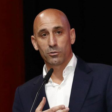 VIDEO: Spain's government starts proceedings to suspend soccer chief Luis Rubiales