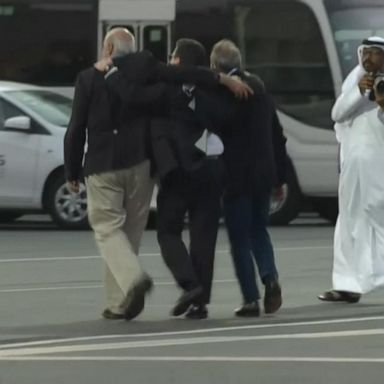 VIDEO: American prisoners freed from Iran arrive in Doha, Qatar