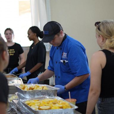 VIDEO: Virginia aid group on the ground in Israel delivering meals