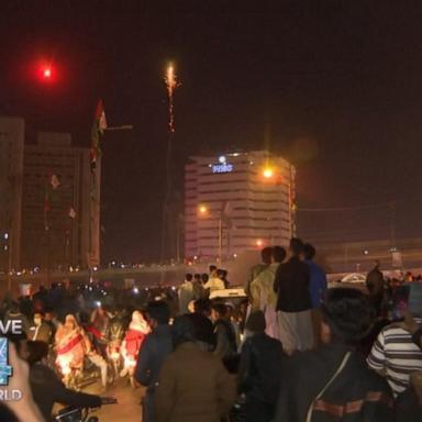 VIDEO: Karachi, Pakistan welcomes the New Year