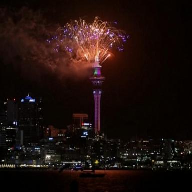 VIDEO: Watch 2025 arrive in Auckland, New Zealand