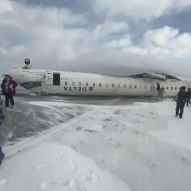 VIDEO: Dramatic video shows moment Delta plane flipped after landing in Toronto