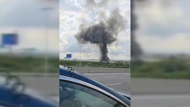 8 injured after Houthi missile strikes near Tel Aviv's Ben Gurion Airport