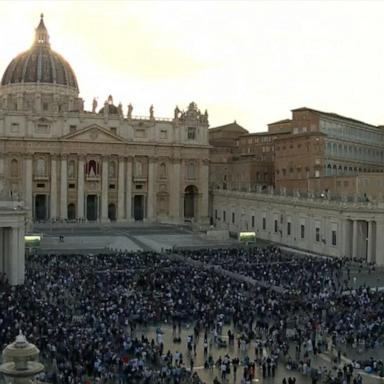 VIDEO: No new pope: Crowds react to black smoke as day 1 of conclave ends