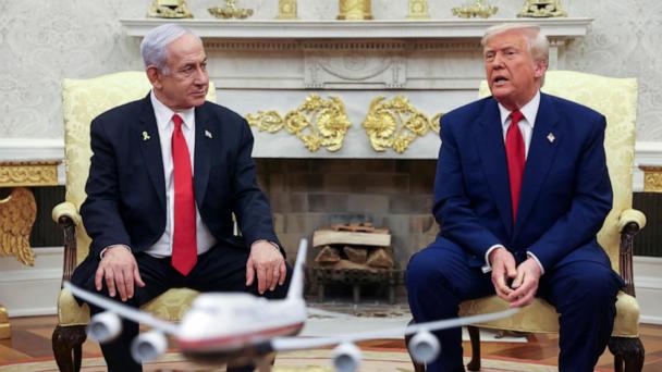 Israeli official heads to Washington for White House talks
