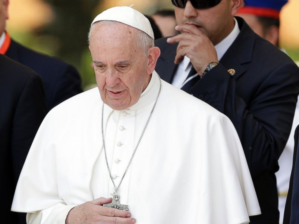 PHOTO: Pope Francis arrives at Cairos airport, Egypt, on April 28, 2017.